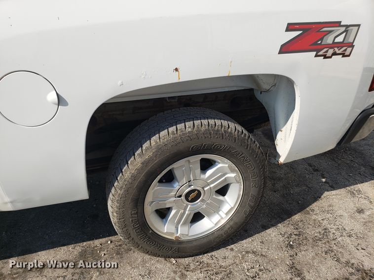 image for item FW9520 2010 Chevrolet Silverado 1500 Crew Cab pickup truck