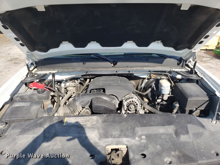 image for item FW9520 2010 Chevrolet Silverado 1500 Crew Cab pickup truck