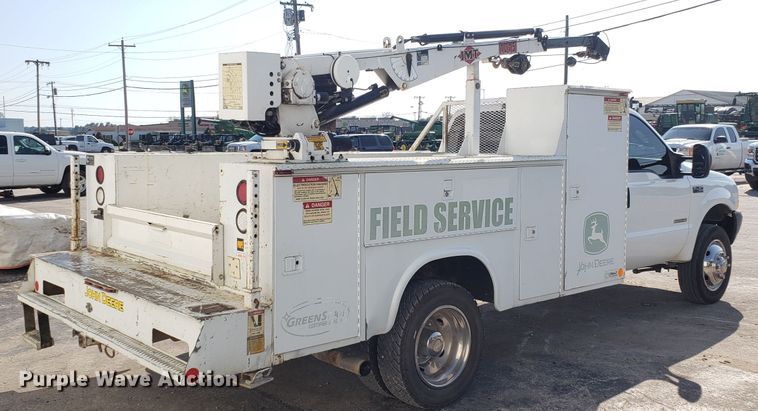 image for item FW9521 2004 Ford F450 Super Duty utility truck with crane
