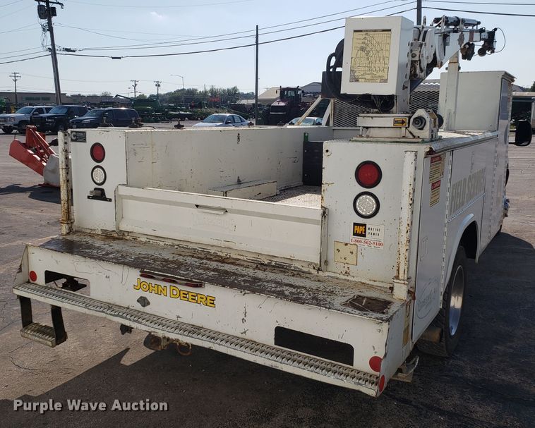 image for item FW9521 2004 Ford F450 Super Duty utility truck with crane