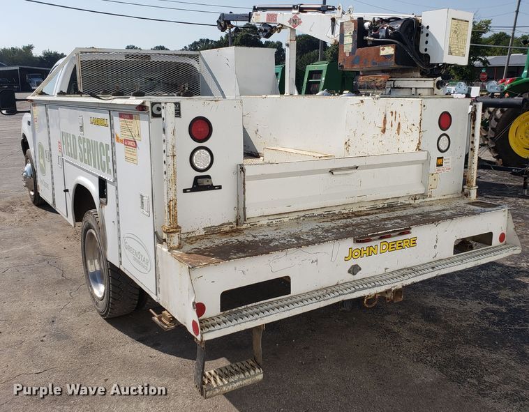 image for item FW9521 2004 Ford F450 Super Duty utility truck with crane