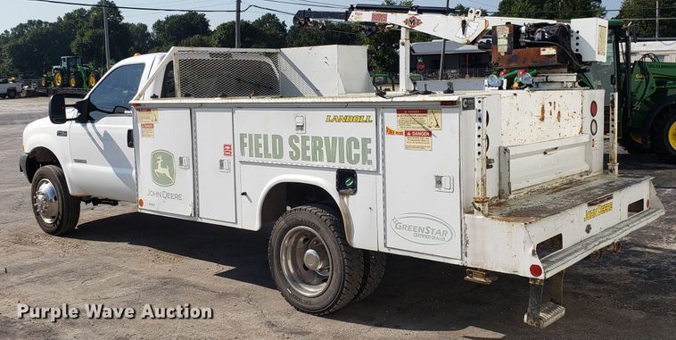 image for item FW9521 2004 Ford F450 Super Duty utility truck with crane