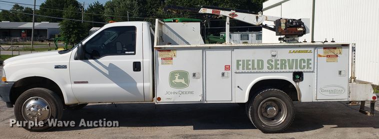 image for item FW9521 2004 Ford F450 Super Duty utility truck with crane