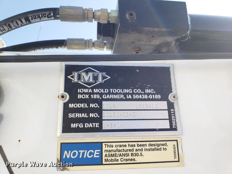 image for item FW9521 2004 Ford F450 Super Duty utility truck with crane