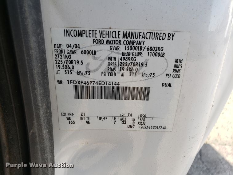 image for item FW9521 2004 Ford F450 Super Duty utility truck with crane