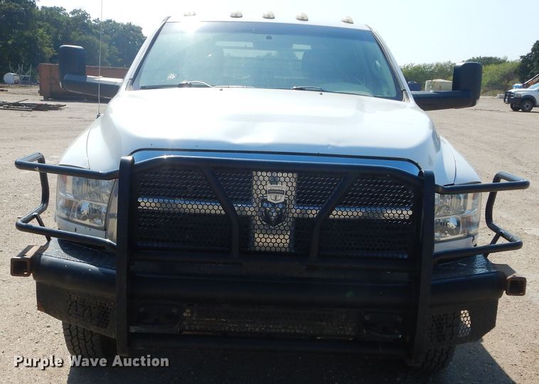 image for item FX9260 2012 Dodge Ram 3500 Crew Cab flatbed pickup truck