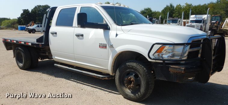 image for item FX9260 2012 Dodge Ram 3500 Crew Cab flatbed pickup truck
