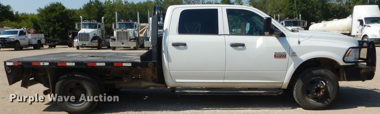 image for item FX9260 2012 Dodge Ram 3500 Crew Cab flatbed pickup truck
