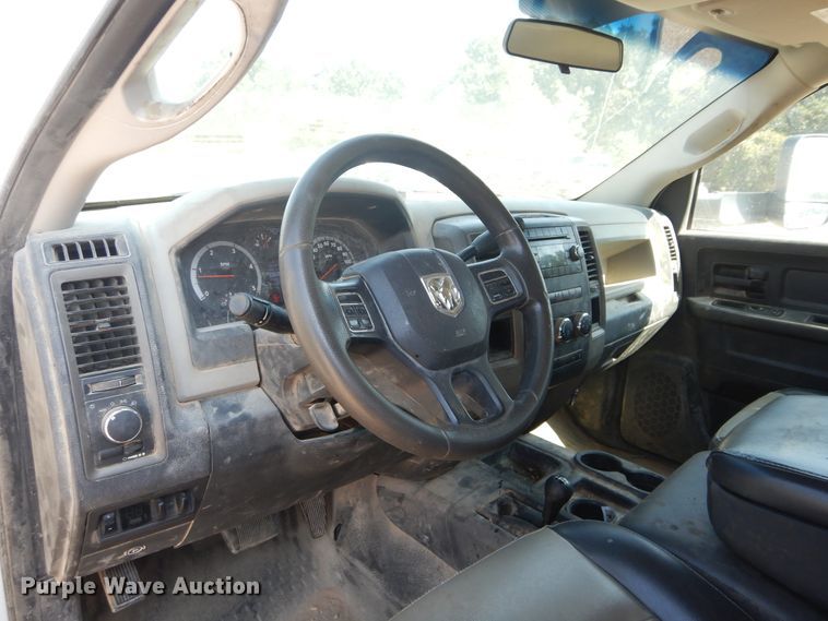 image for item FX9260 2012 Dodge Ram 3500 Crew Cab flatbed pickup truck