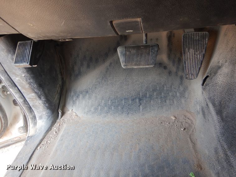 image for item FX9260 2012 Dodge Ram 3500 Crew Cab flatbed pickup truck