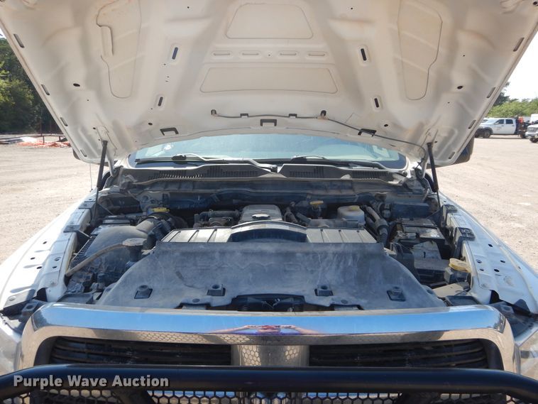 image for item FX9260 2012 Dodge Ram 3500 Crew Cab flatbed pickup truck