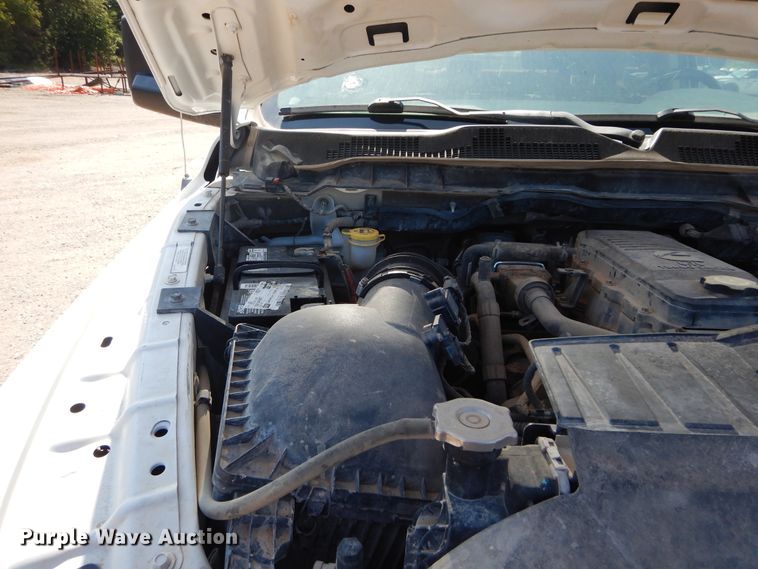 image for item FX9260 2012 Dodge Ram 3500 Crew Cab flatbed pickup truck