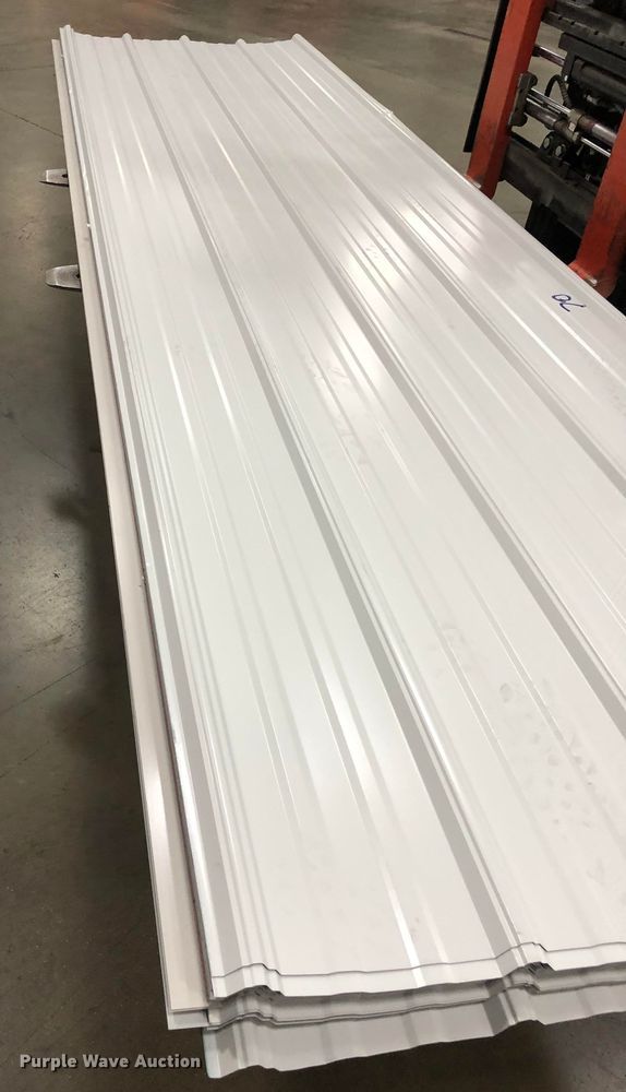 image for item G1940 (200) sheets of metal siding/roofing