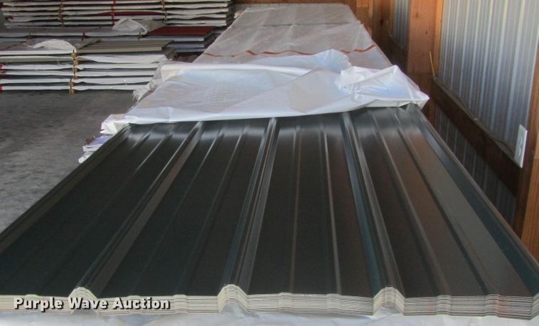 image for item G1956 (30) sheets of metal siding/roofing