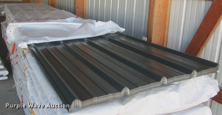 image for item G1957 (30) sheets of metal siding/roofing