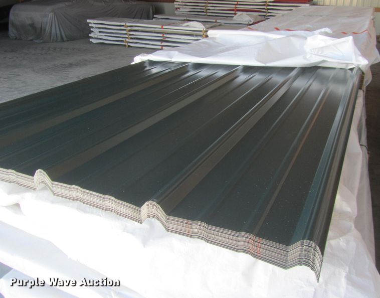 image for item G1957 (30) sheets of metal siding/roofing