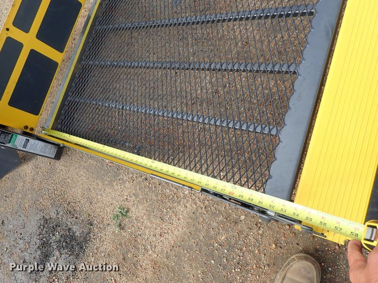 Braun NL9171B wheelchair lift in Kinsley, KS | Item GB9470 sold