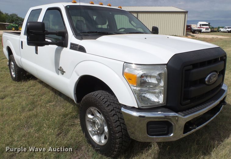 image for item GC9028 2013 Ford F250 Super Duty Crew Cab pickup truck