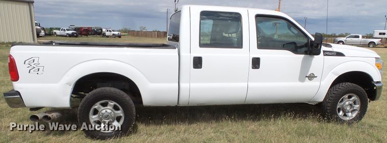 image for item GC9028 2013 Ford F250 Super Duty Crew Cab pickup truck