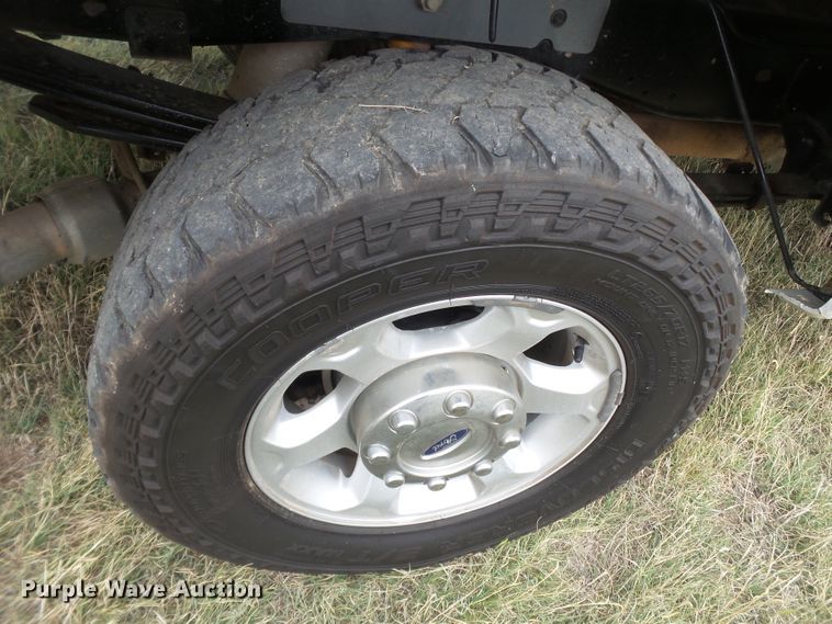 image for item GC9028 2013 Ford F250 Super Duty Crew Cab pickup truck