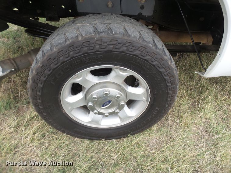 image for item GC9028 2013 Ford F250 Super Duty Crew Cab pickup truck