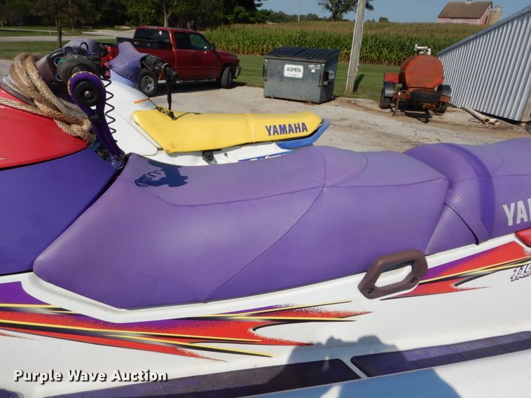 image for item GC9262 (2) Yamaha personal watercrafts