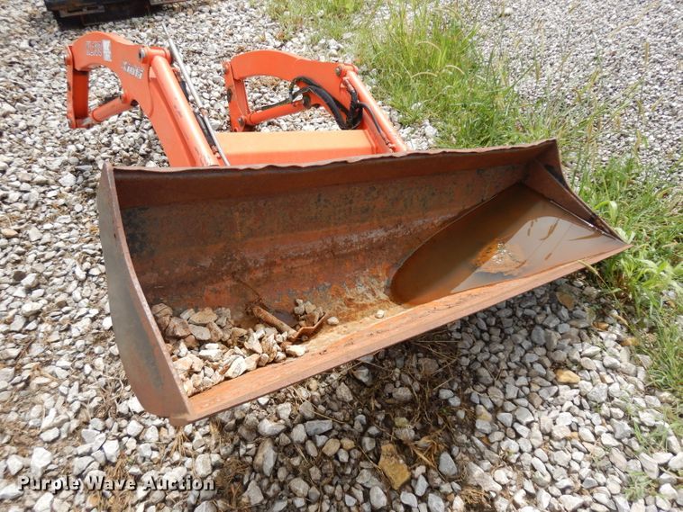 image for item GG9007 2004 Kioti CK25 MFWD tractor