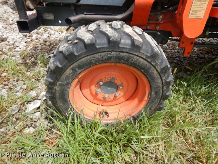 image for item GG9007 2004 Kioti CK25 MFWD tractor