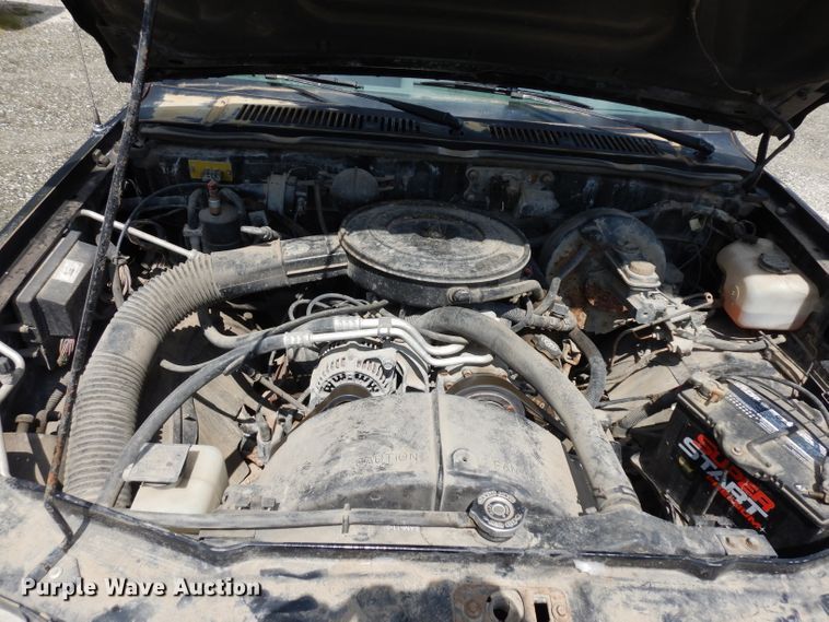 image for item GG9115 1996 Dodge Dakota Club Cab pickup truck