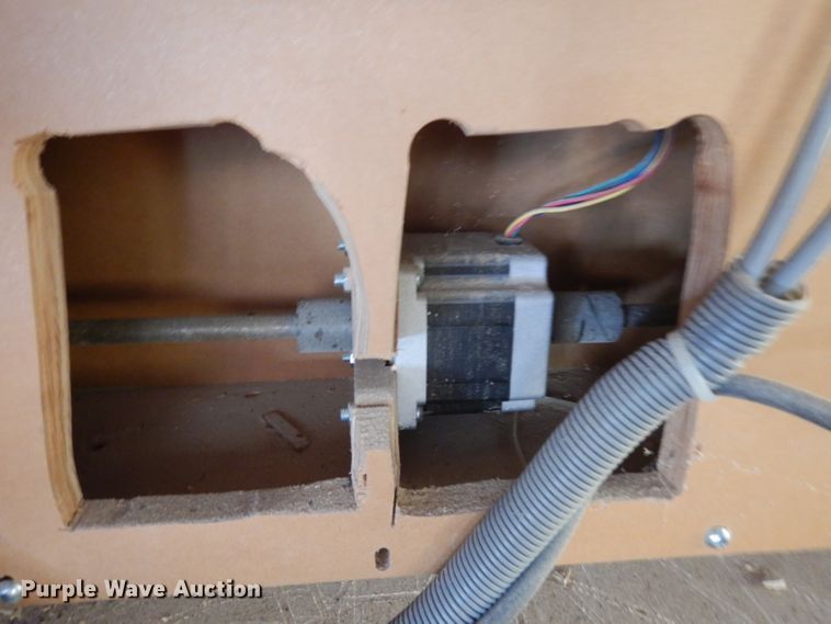 image for item GG9137 CNC router table