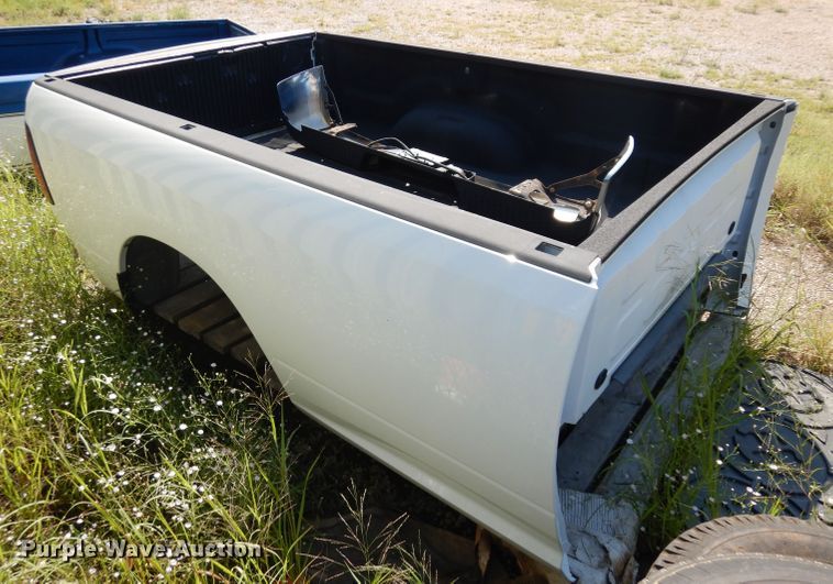 image for item GG9165 2016 Dodge Ram 2500 pickup truck bed