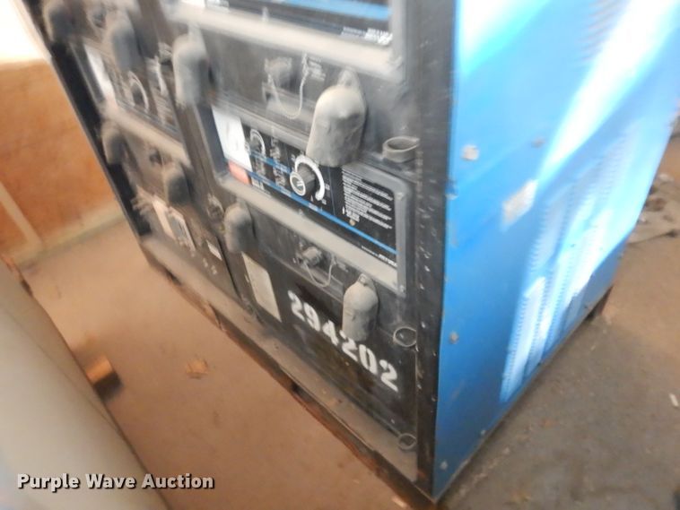 image for item GG9166 Miller Mark VI welding bank