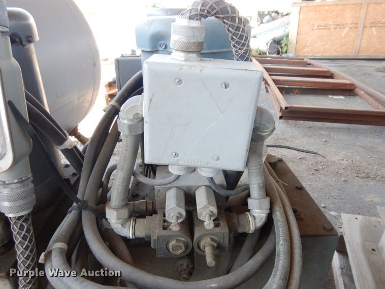 image for item GG9168 (5) hydraulic pumps