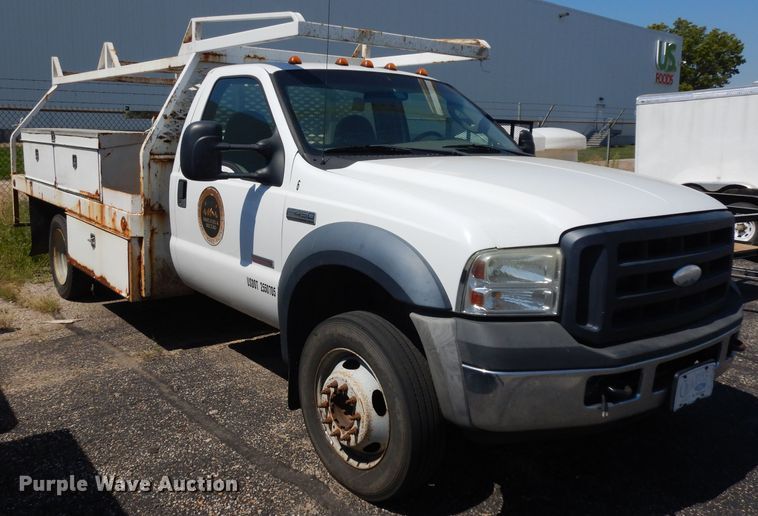 image for item GG9171 2006 Ford F450 Super Duty utility truck