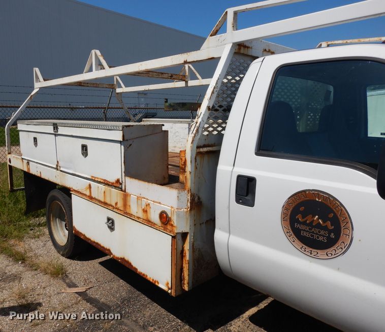 image for item GG9171 2006 Ford F450 Super Duty utility truck