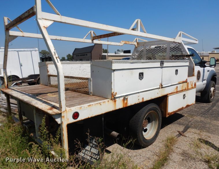 image for item GG9171 2006 Ford F450 Super Duty utility truck