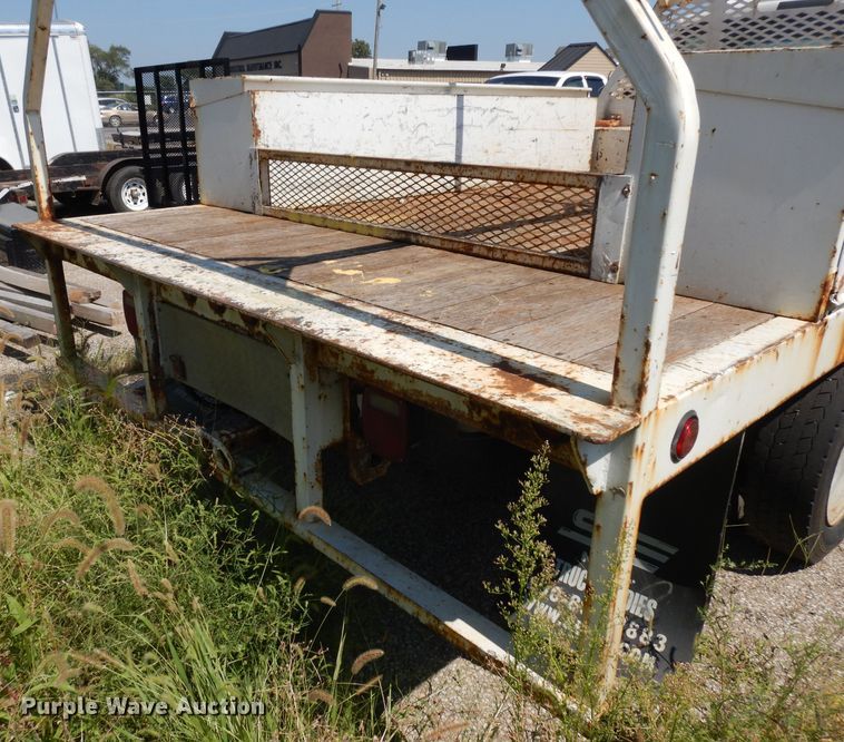 image for item GG9171 2006 Ford F450 Super Duty utility truck