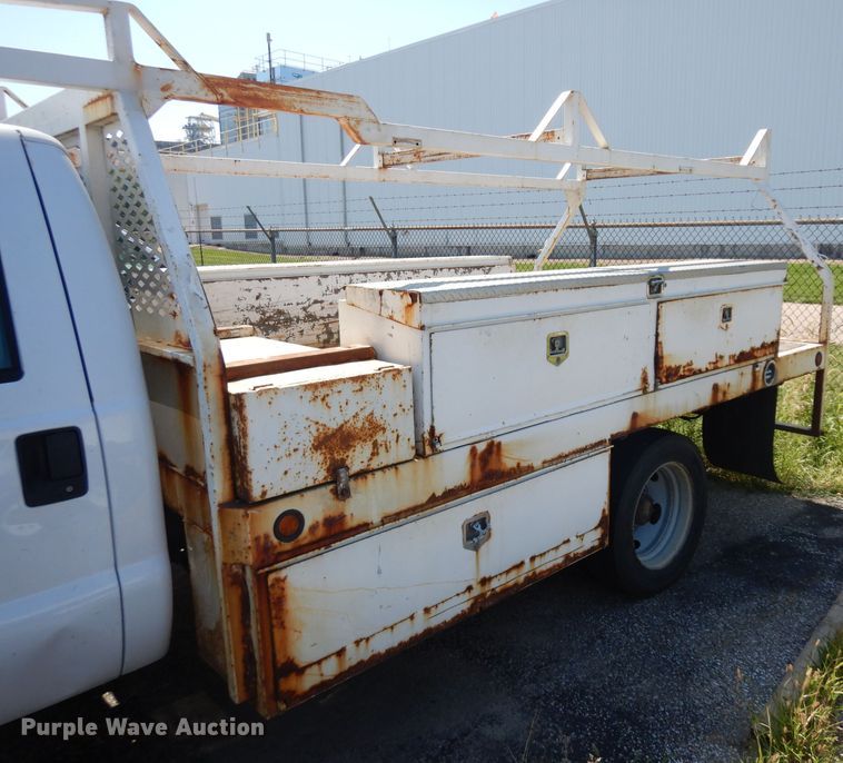 image for item GG9171 2006 Ford F450 Super Duty utility truck