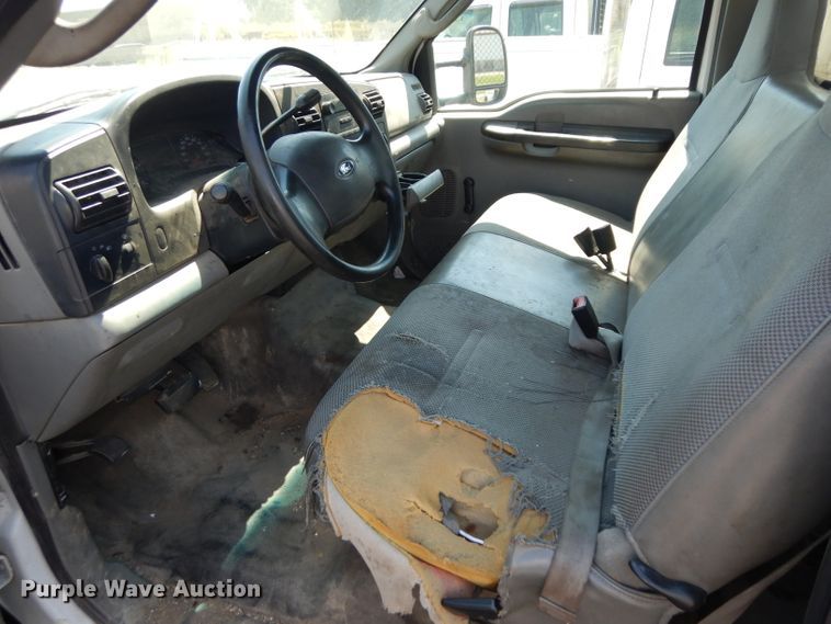 image for item GG9171 2006 Ford F450 Super Duty utility truck