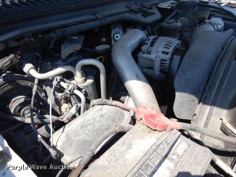 image for item GG9171 2006 Ford F450 Super Duty utility truck