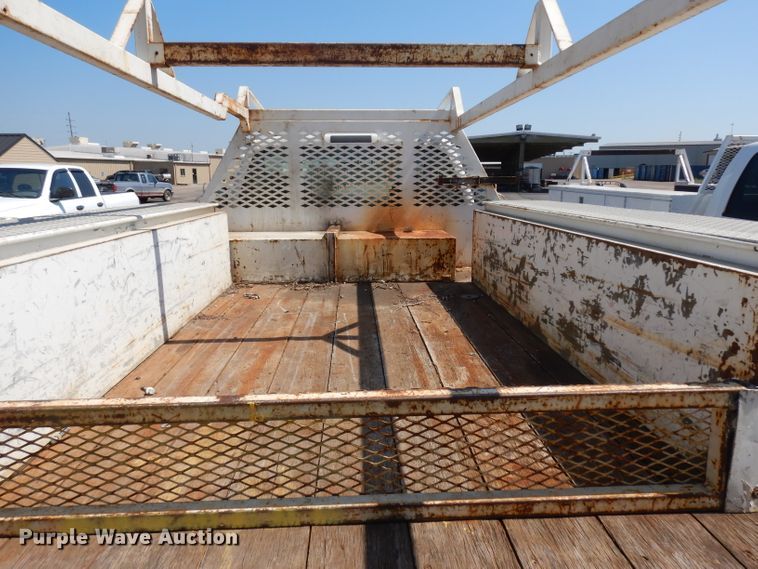 image for item GG9171 2006 Ford F450 Super Duty utility truck