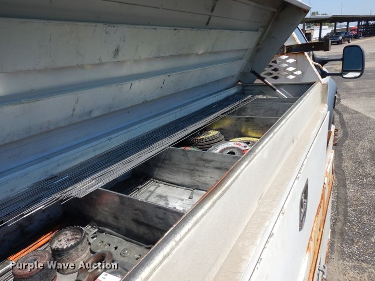 image for item GG9171 2006 Ford F450 Super Duty utility truck