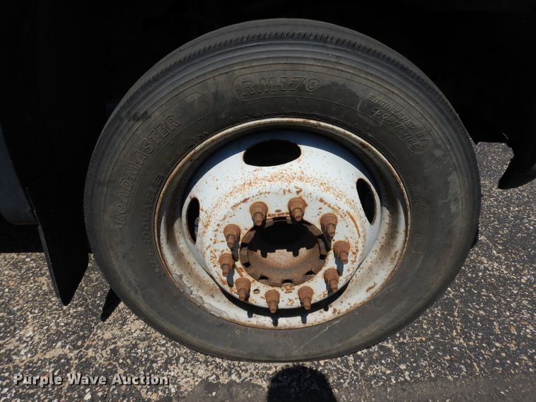 image for item GG9171 2006 Ford F450 Super Duty utility truck