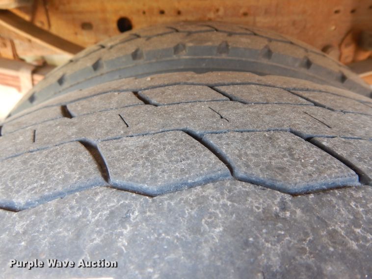 image for item GG9171 2006 Ford F450 Super Duty utility truck