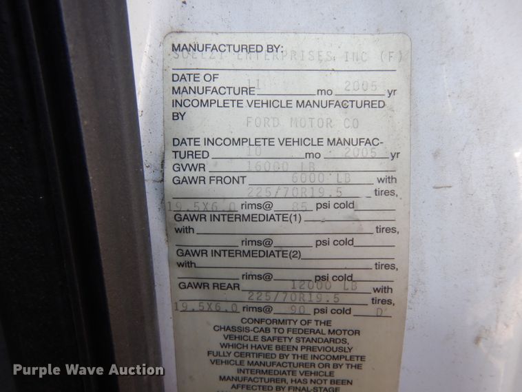 image for item GG9171 2006 Ford F450 Super Duty utility truck