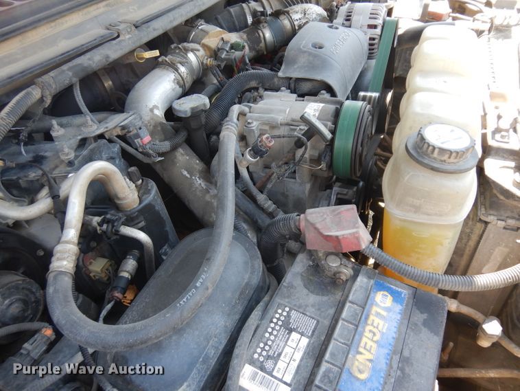 image for item GG9172 2001 Ford F550 Crew Cab utility truck