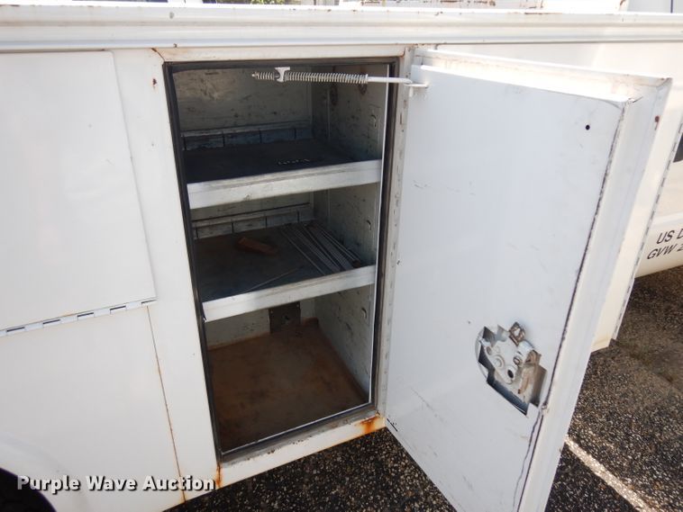 image for item GG9172 2001 Ford F550 Crew Cab utility truck