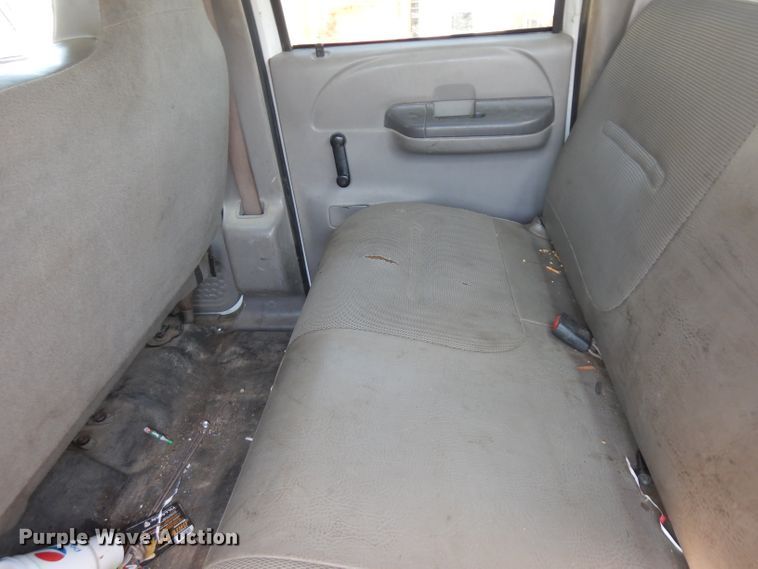 image for item GG9172 2001 Ford F550 Crew Cab utility truck