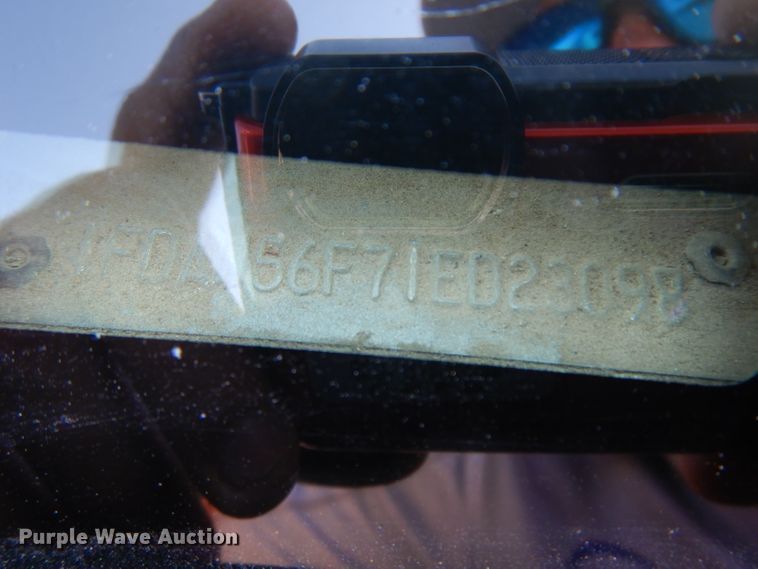 image for item GG9172 2001 Ford F550 Crew Cab utility truck