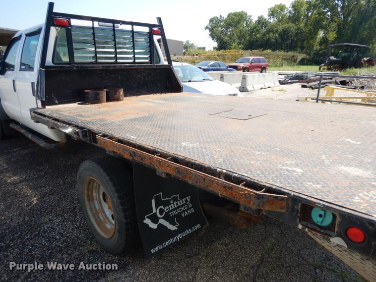 image for item GG9173 2008 Ford F550 Crew Cab flatbed truck